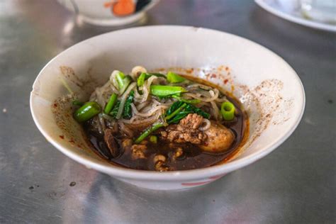  ก๋วยเตี๋ยวหลานฉาง: เคล็ดลับความหอมหวานของน้ำซุปผสานกับความหนึบหนับของเส้นบะหมี่