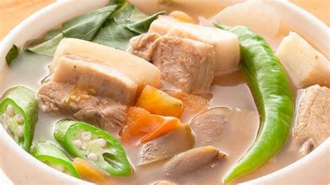  Sinigang na Baboy:  Embark on a Tangy and Flavorful Culinary Adventure With This Filipino Pork Sour Soup!